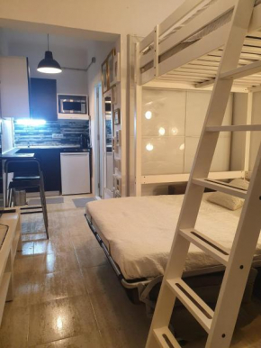 Mini house LOFT 25m2 in Barcelona